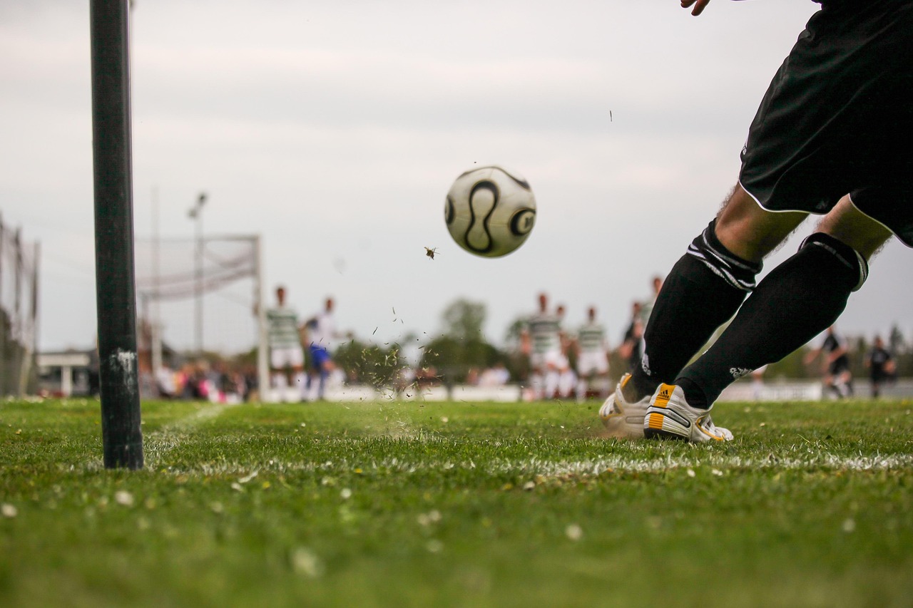 découvrez tout sur le football : règles, équipes, compétitions, actualités et conseils pour les passionnés du sport le plus populaire au monde.