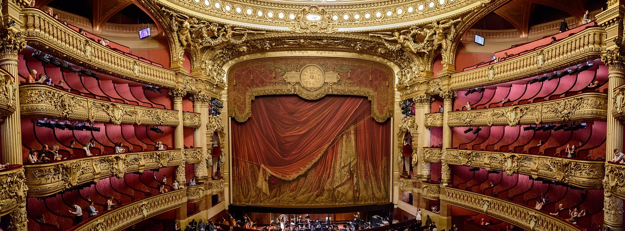 découvrez l'univers captivant de l'opéra, un art mêlant musique, chant et théâtre pour des expériences culturelles inoubliables.