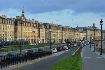 Faut-il louer une voiture pour visiter Bordeaux et la Gironde ?